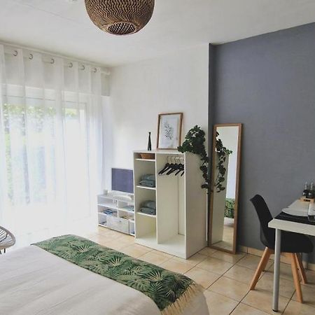 A Mi-Chemin Apartment Vannes Exterior photo