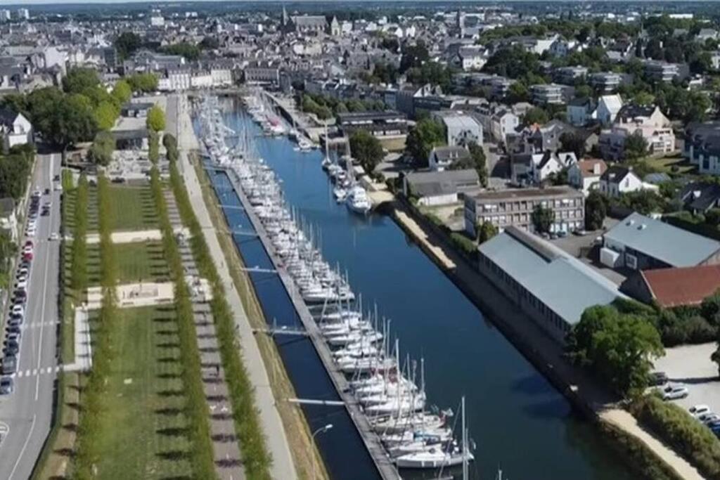 A Mi-Chemin Apartment Vannes Exterior photo