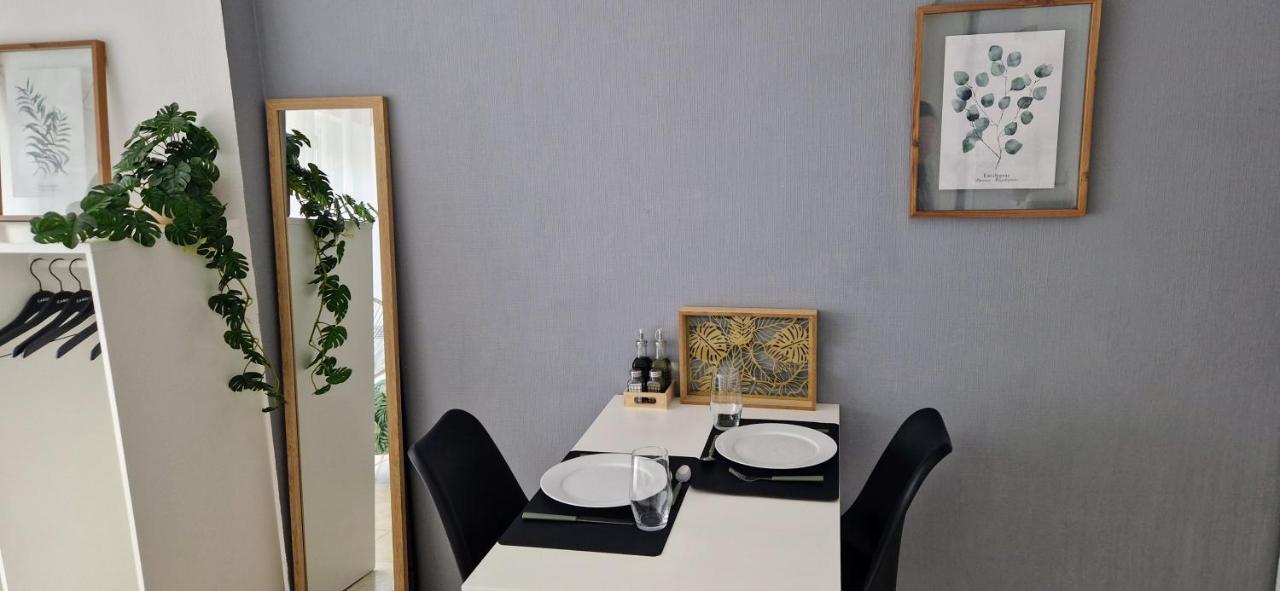 A Mi-Chemin Apartment Vannes Exterior photo